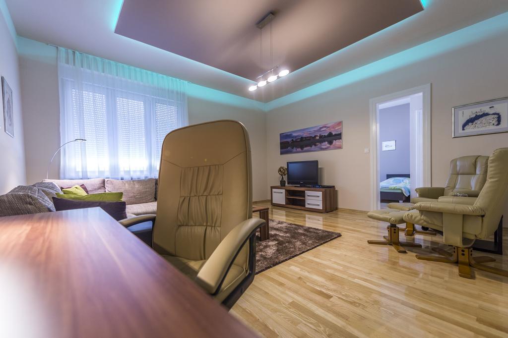 אוסילק Apartman Cesaric מראה חיצוני תמונה